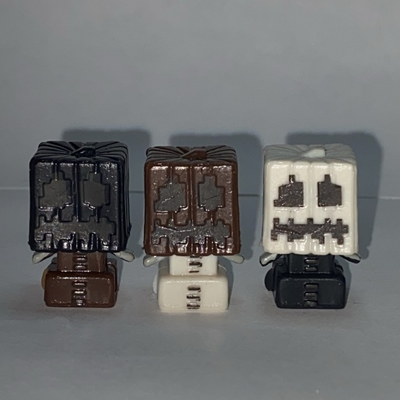 Multi-Colored Minecraft Mini-Figures - Picture 12 of 13